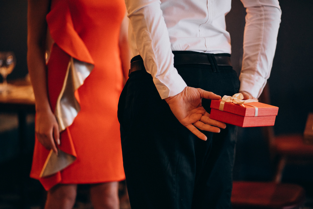 Premium bonus time making dating easier to explore